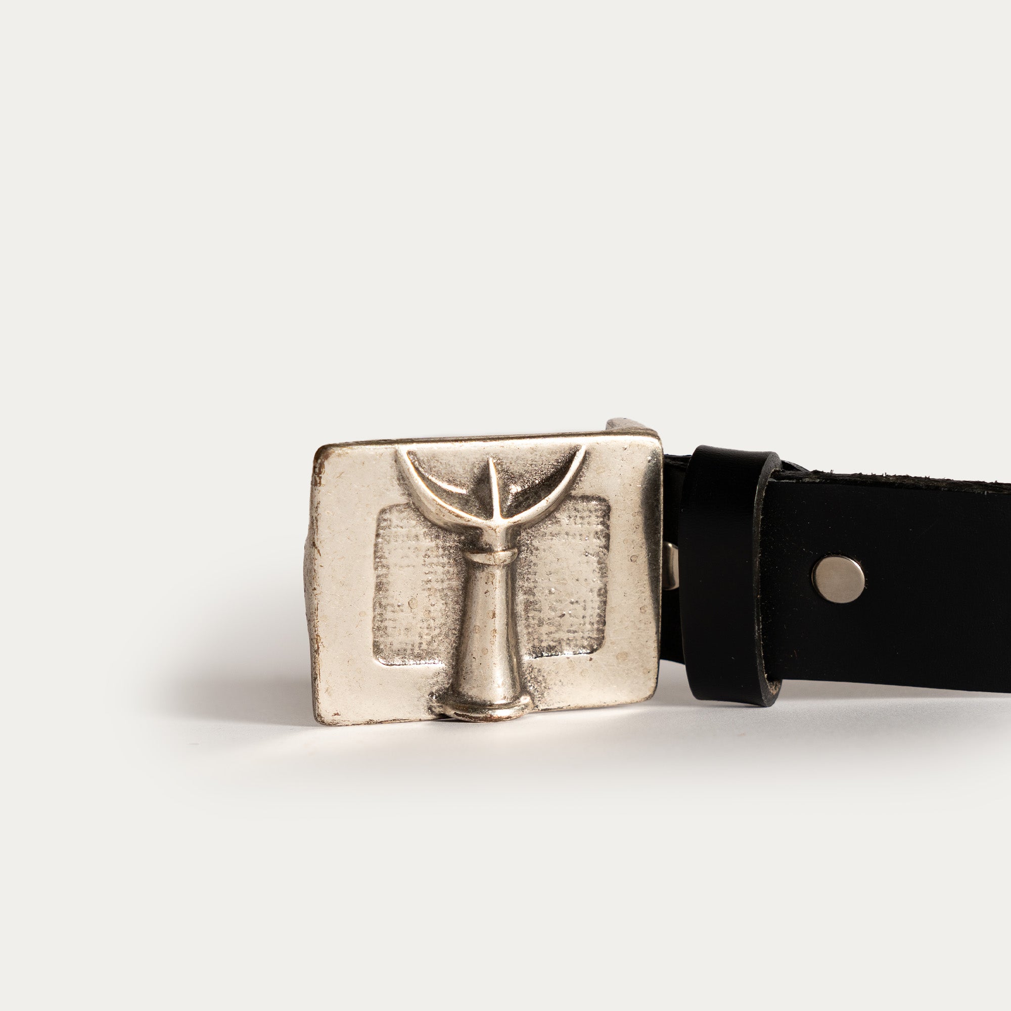 Leather belt TRIDENT silver