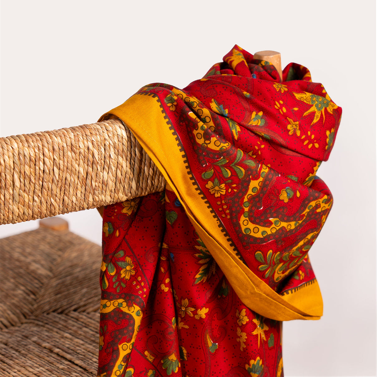FOULARD VINTAGE Tarasque Pourpre