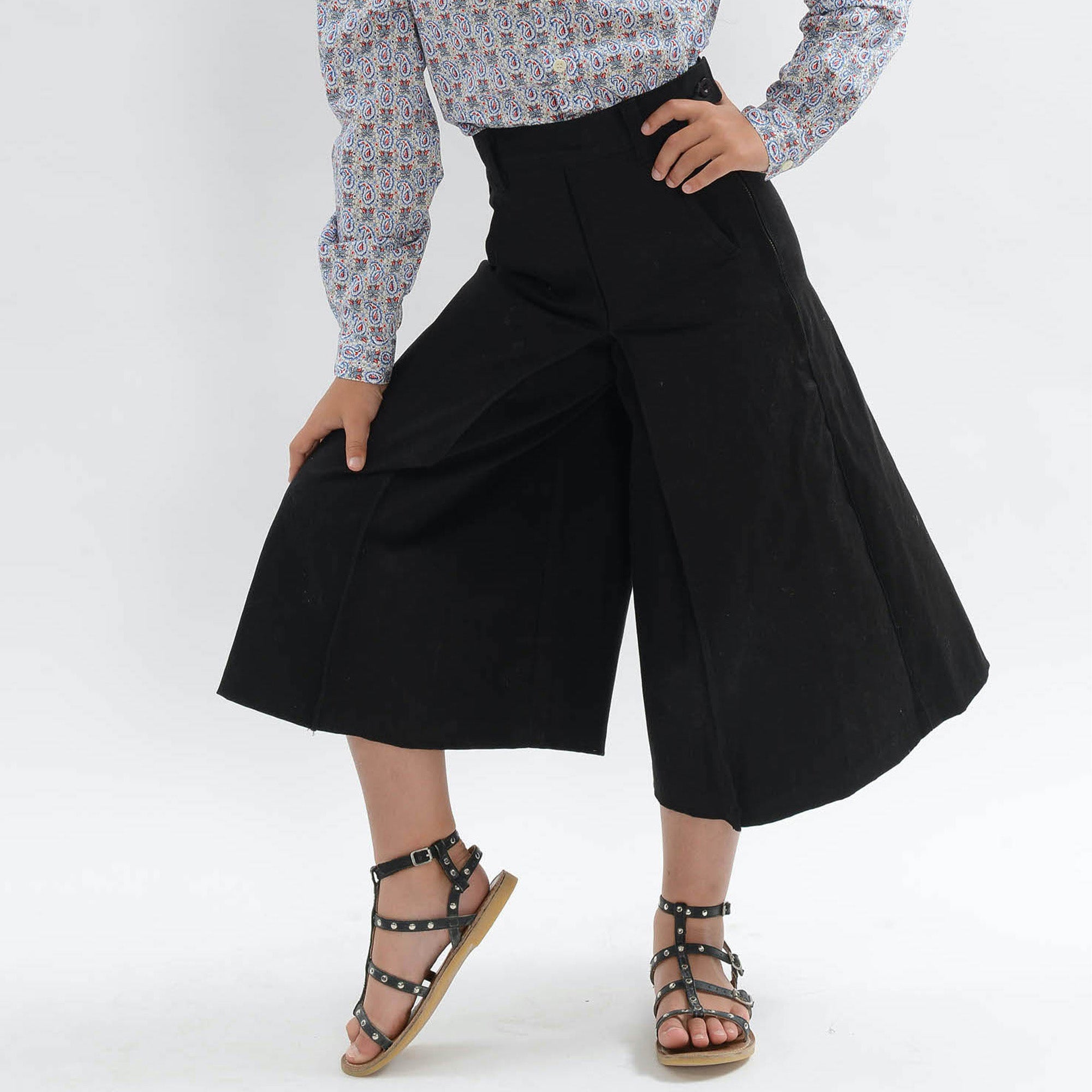 Black Divided Gardiane Riding Skirt