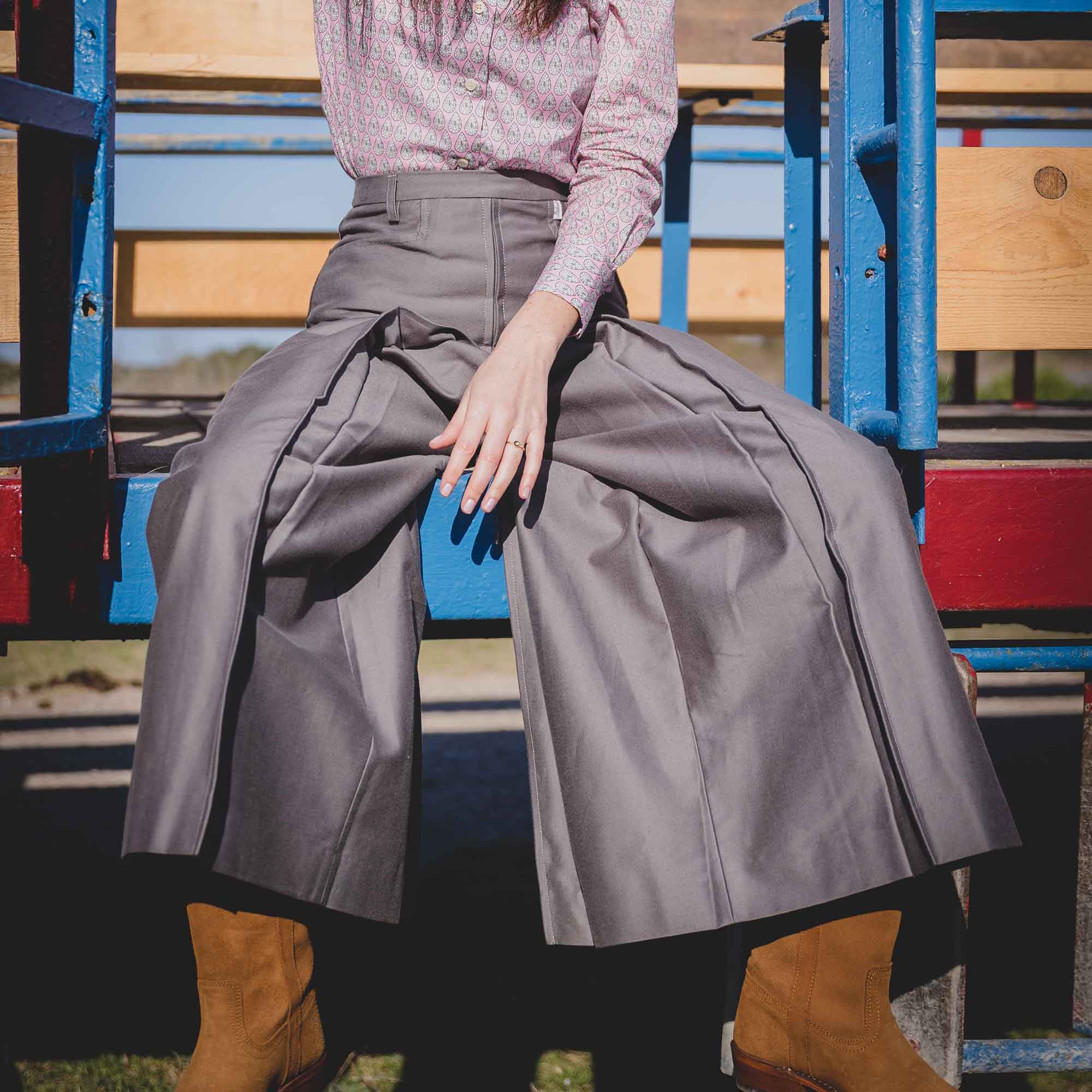 Grey Divided Gardiane riding Skirt