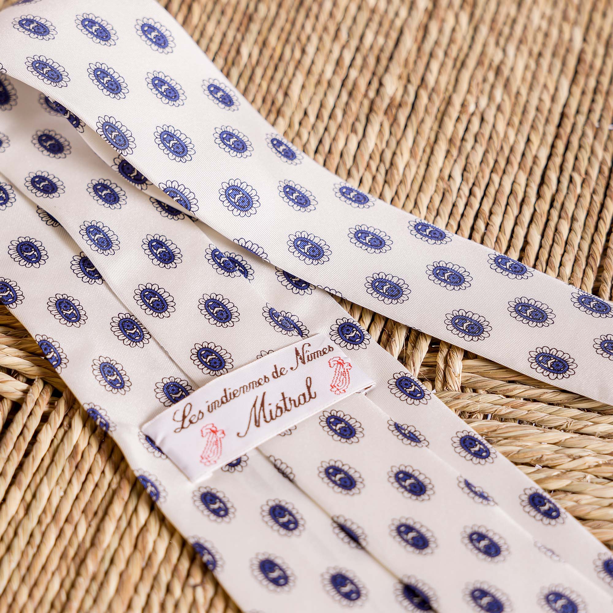 SILK TIE