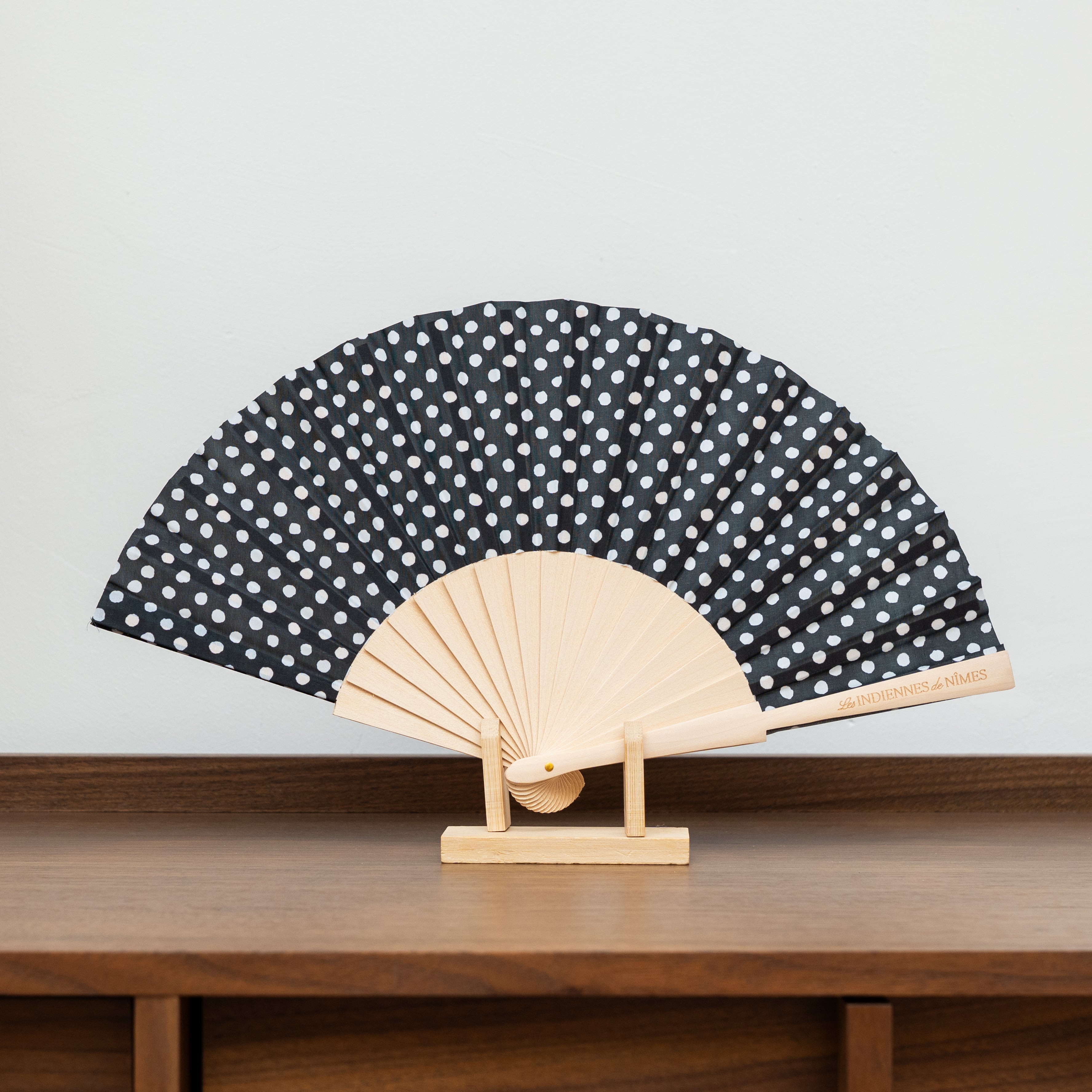 EVENTAIL INDIENNES Pois Gipsy Noir