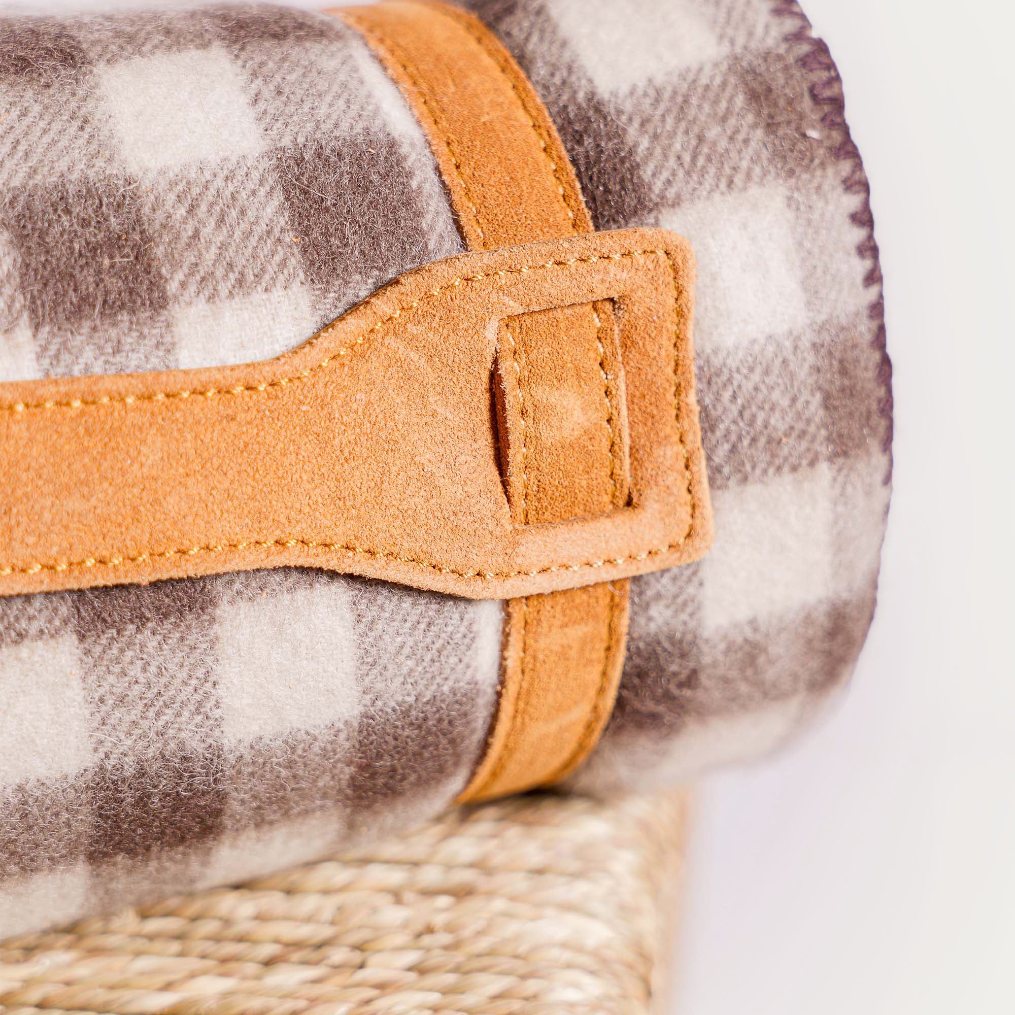 Plaid Laine Camargue Lanières Cuir