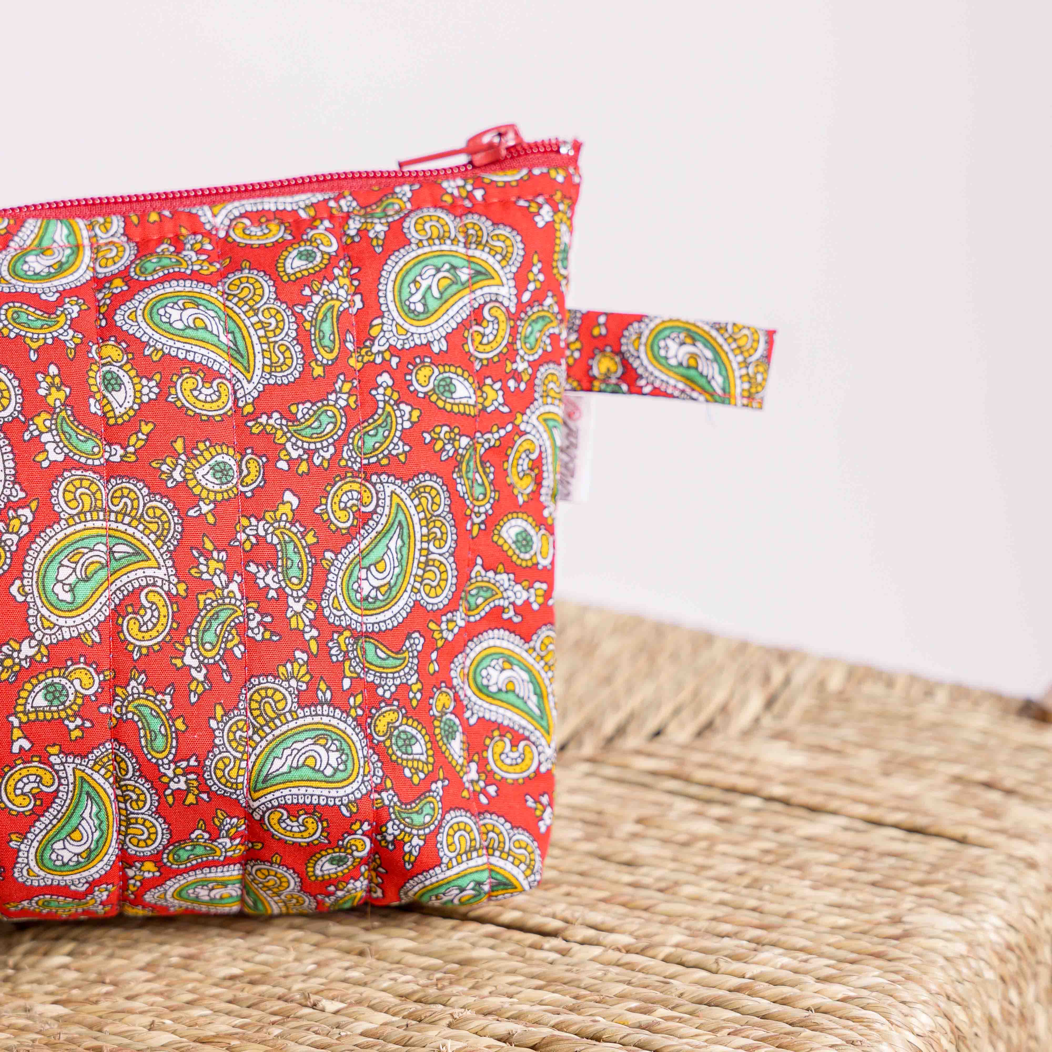 Trousse Moustier Cachemire rouge - Moyen format