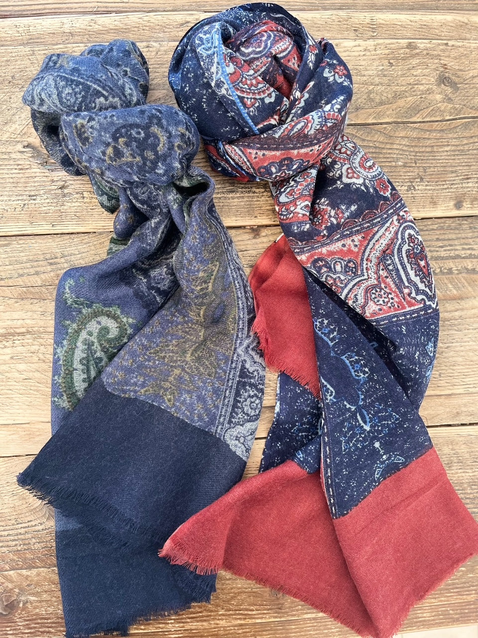 Wool Scarf ACTEUR Red