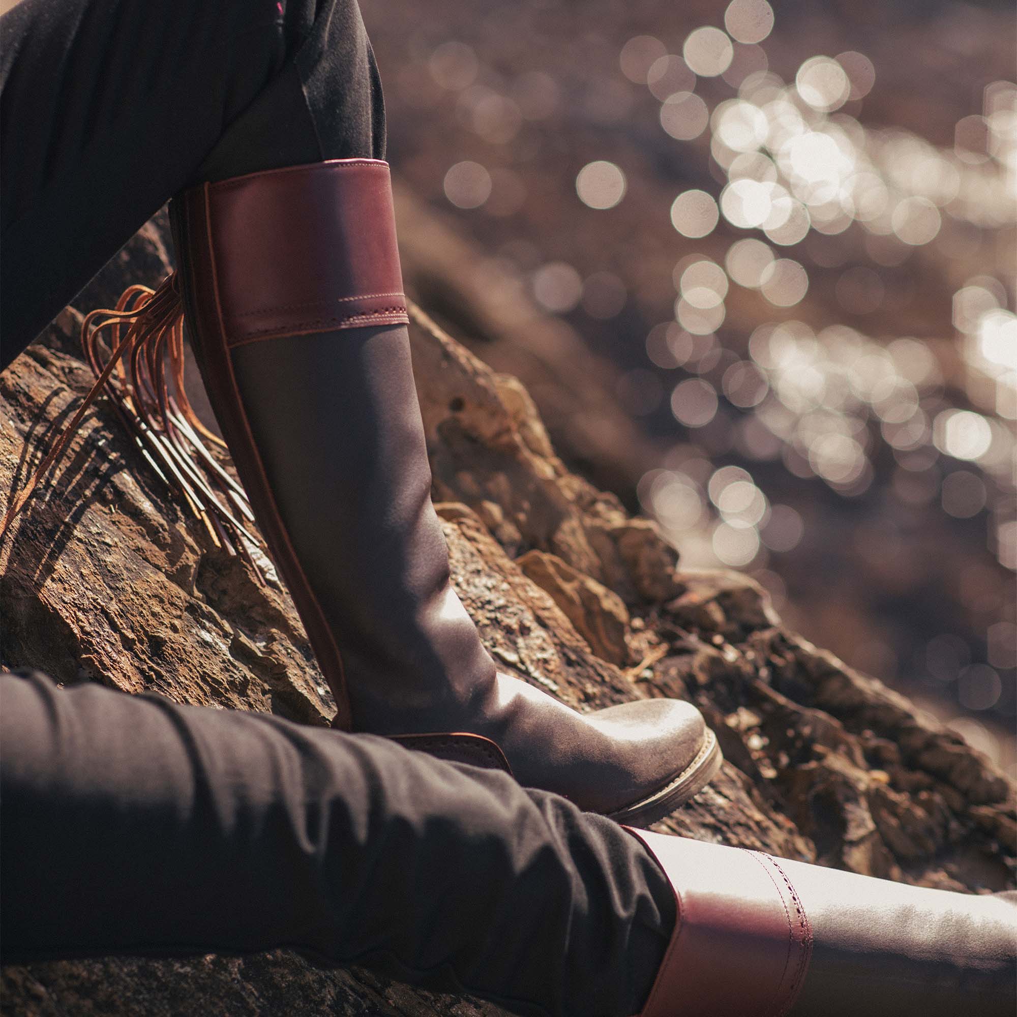 High brown elastic boot
