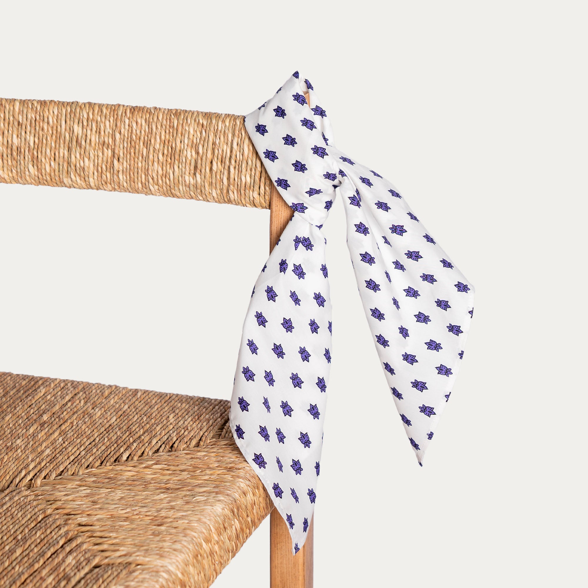 WHITE / VERT FLY BANDANA